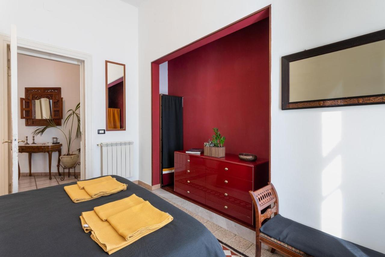 Zefiro Rooms Катанія Екстер'єр фото
